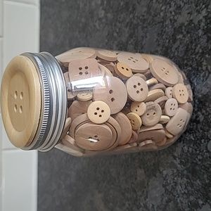 New Jar Crafting Wooden Buttons